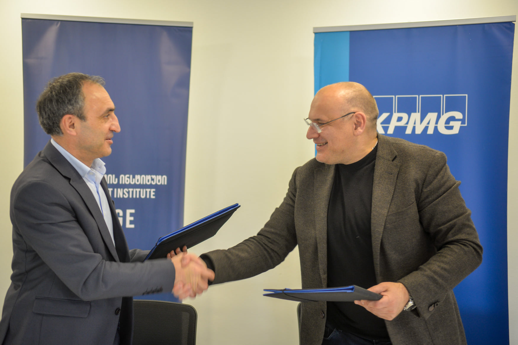 საჯარო აუდიტის ინსტიტუტმა „KPMG საქართველოს"-თან მემორანდუმი გააფორმა