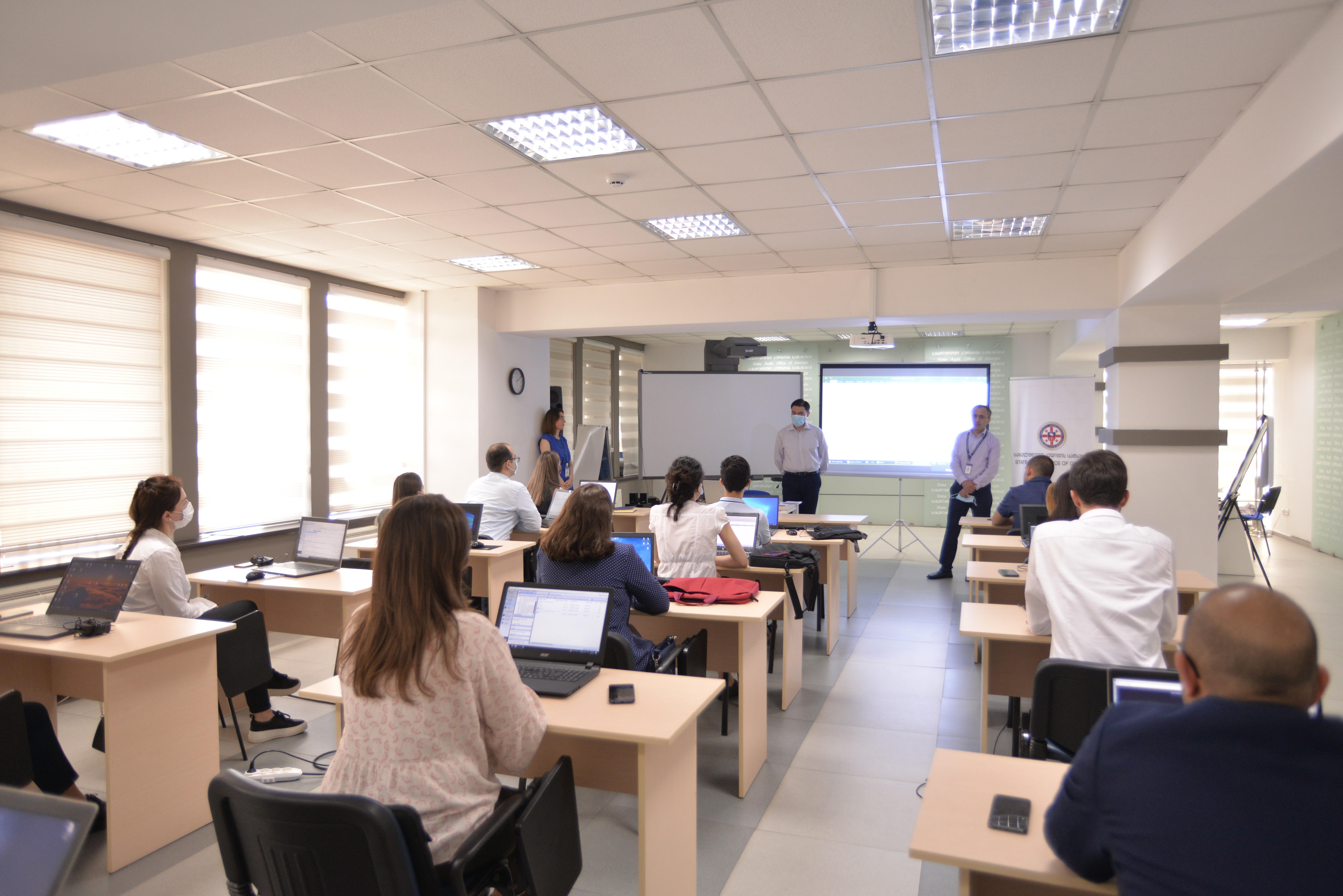 აუდიტორ-ასისტენტებმა აუდიტის მართვის სისტემის (AMS) ტრენინგი გაიარეს